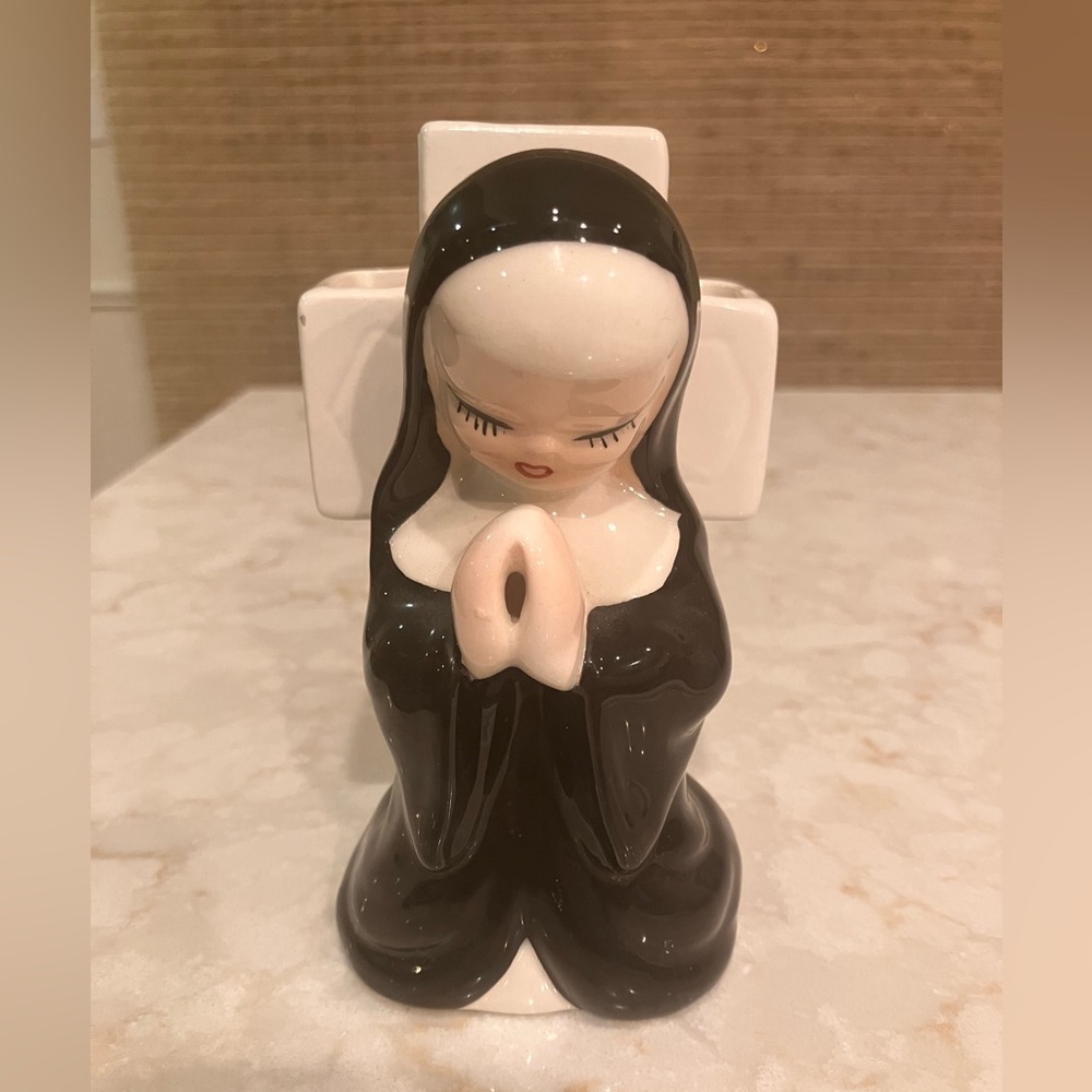 Vintage Napco Praying Nun wall pocket  planter vase mid century modern